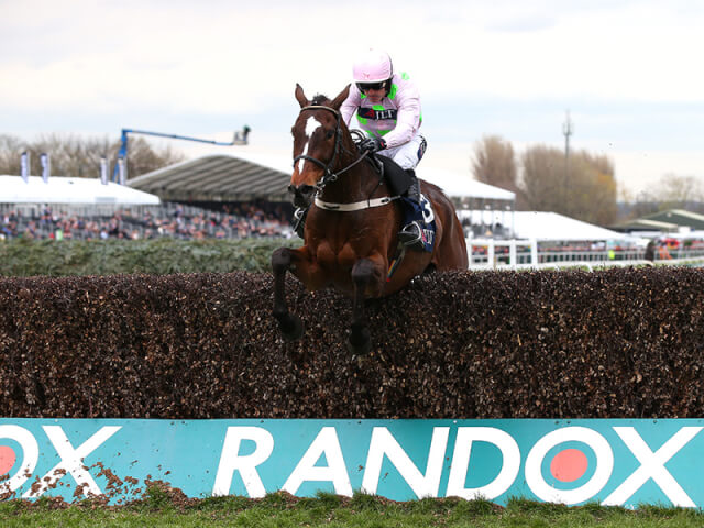 Min wins the Melling at Aintree Min wins the Melling at Aintree